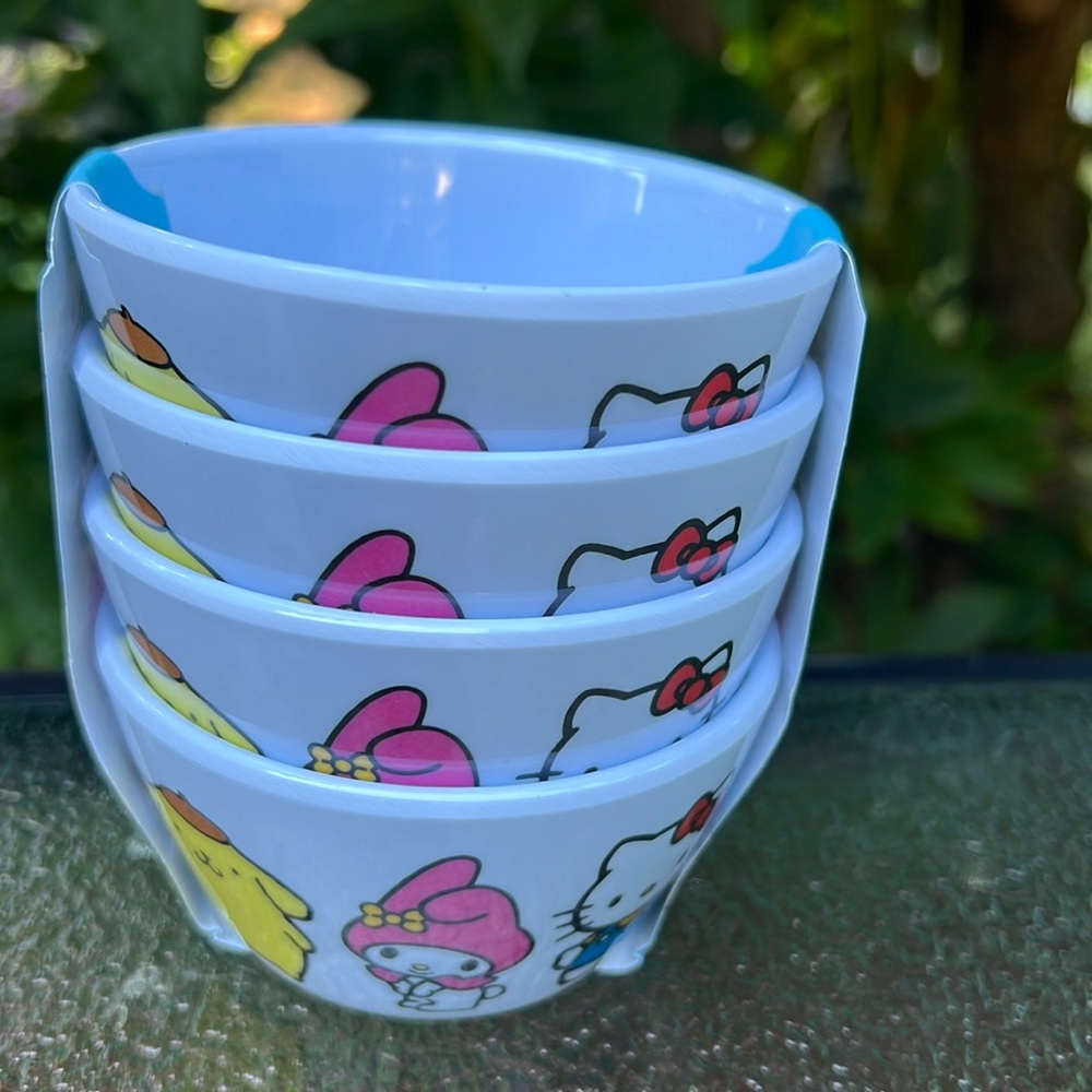 Hello kitty & friends mini melamine bowls